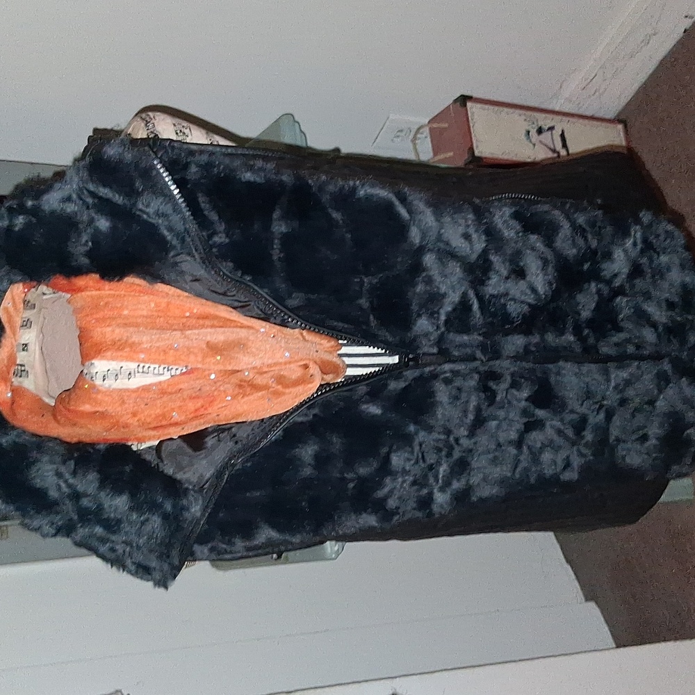 Guess Black Quilted Faux Fur Vest